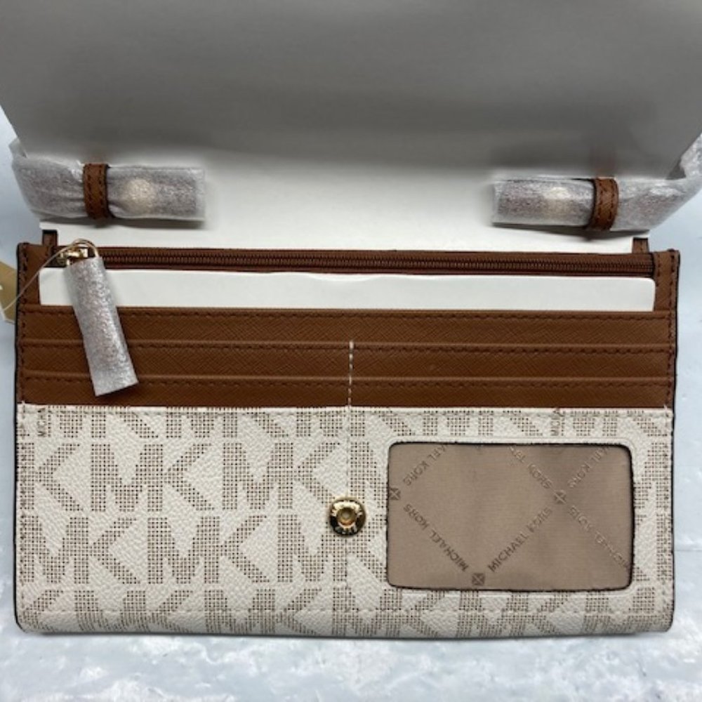 Michael Kors Jet Set Charm Vanilla Crossbody Clutch 38F1CT9C9B- NEW W/ TAGS - Picture 3 of 5